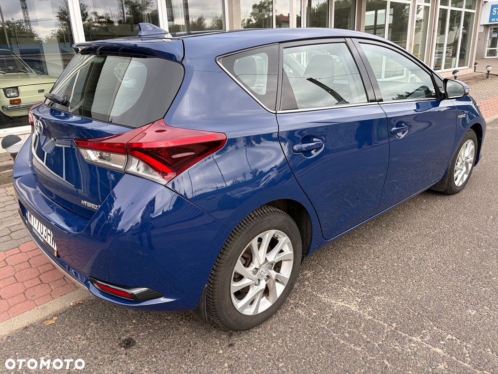 Toyota Auris - 11