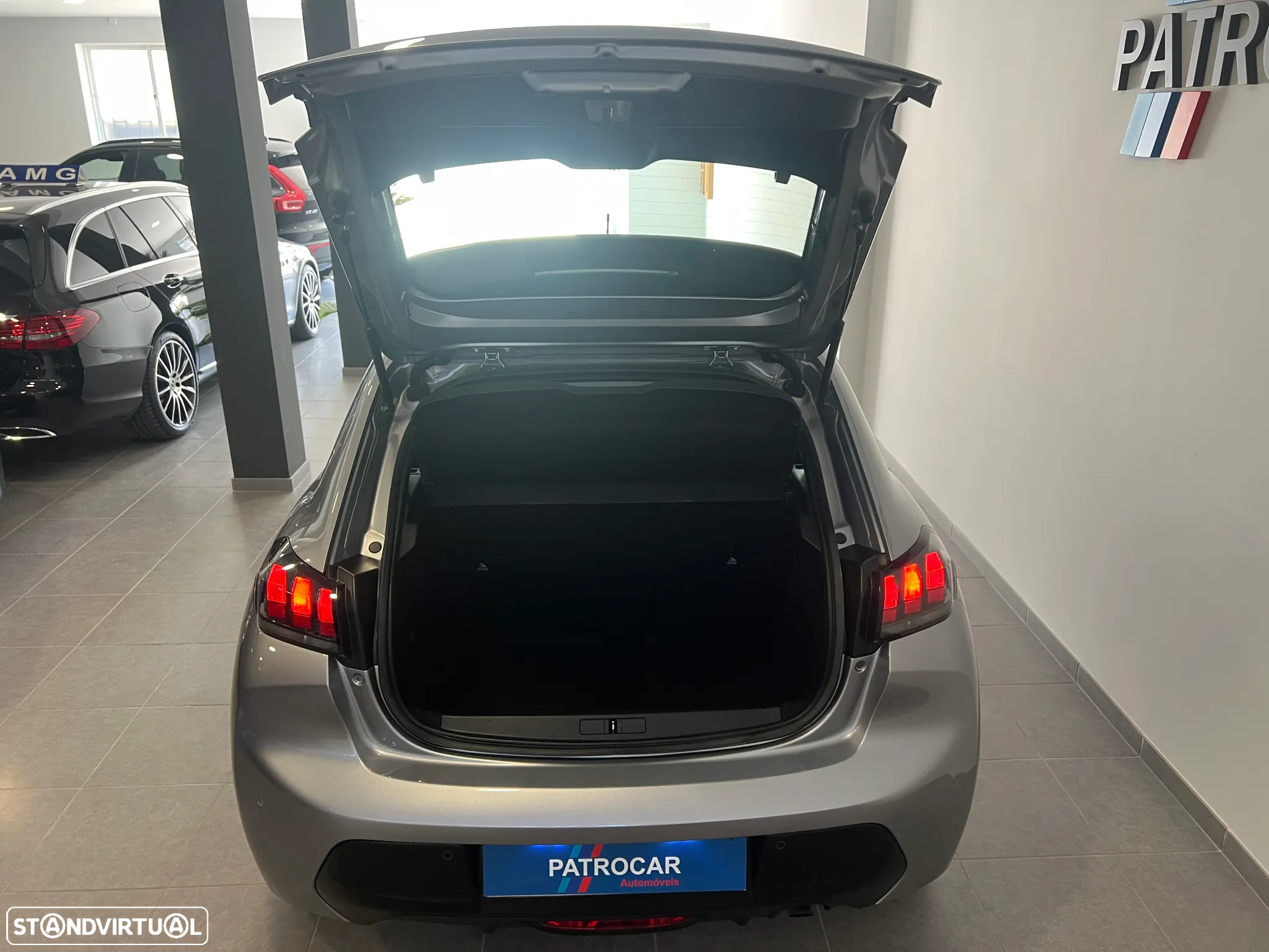 Peugeot 208 1.2 PureTech Active Pack - 21