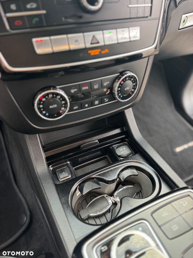 Mercedes-Benz GLE 350 d 4Matic 9G-TRONIC AMG Line - 19