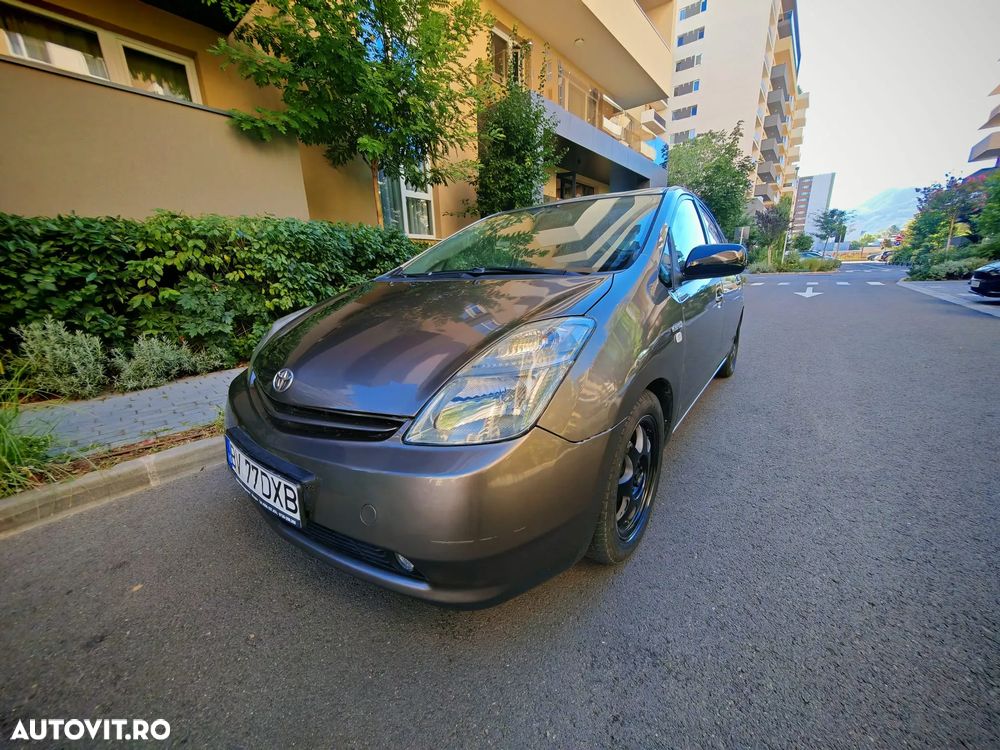 Toyota Prius - 8