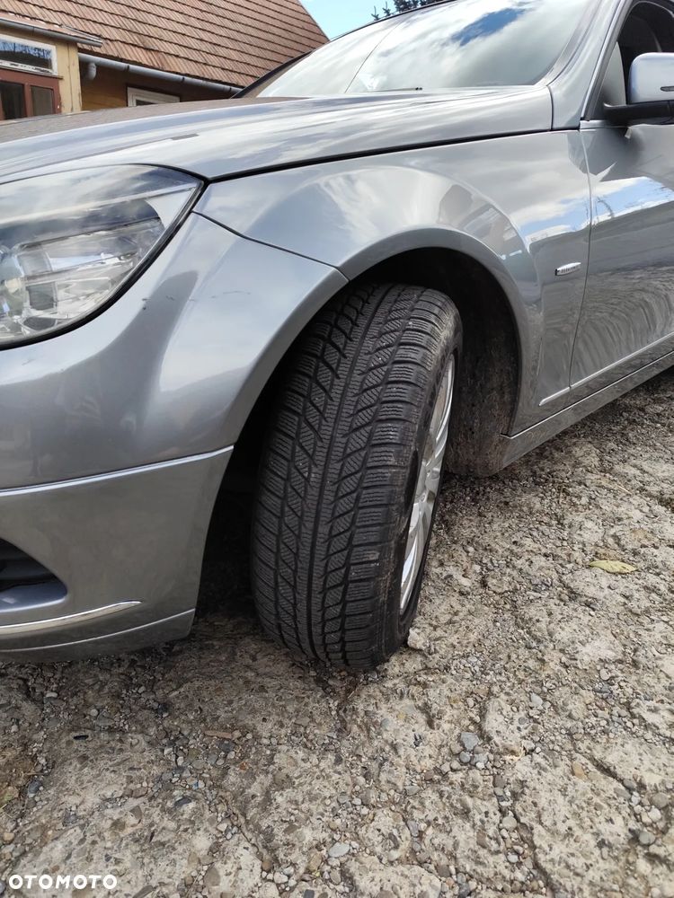 Mercedes-Benz CLK - 11