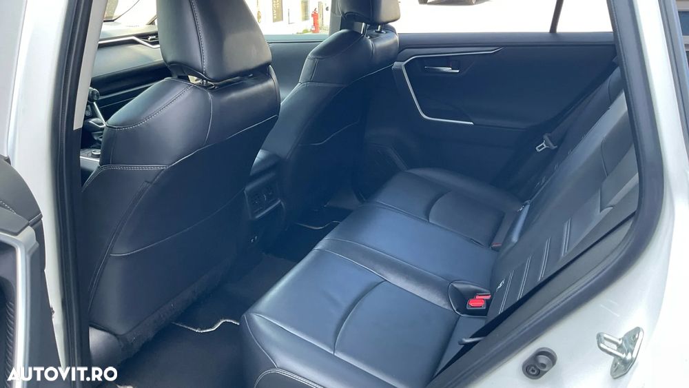 Toyota RAV4 2.0P CVT AWD Luxury - 12