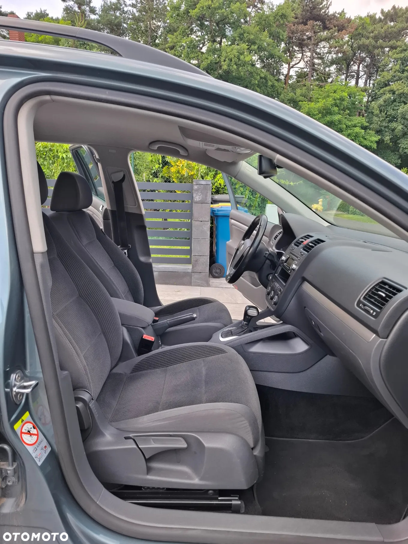 Volkswagen Golf - 10