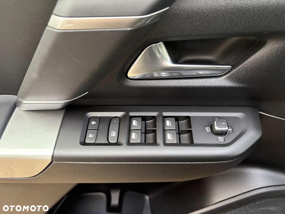 Jeep Compass 73.7kWh First Edition FWD - 18