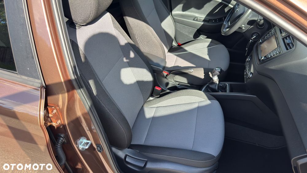Hyundai i20 1.2 YES - 14