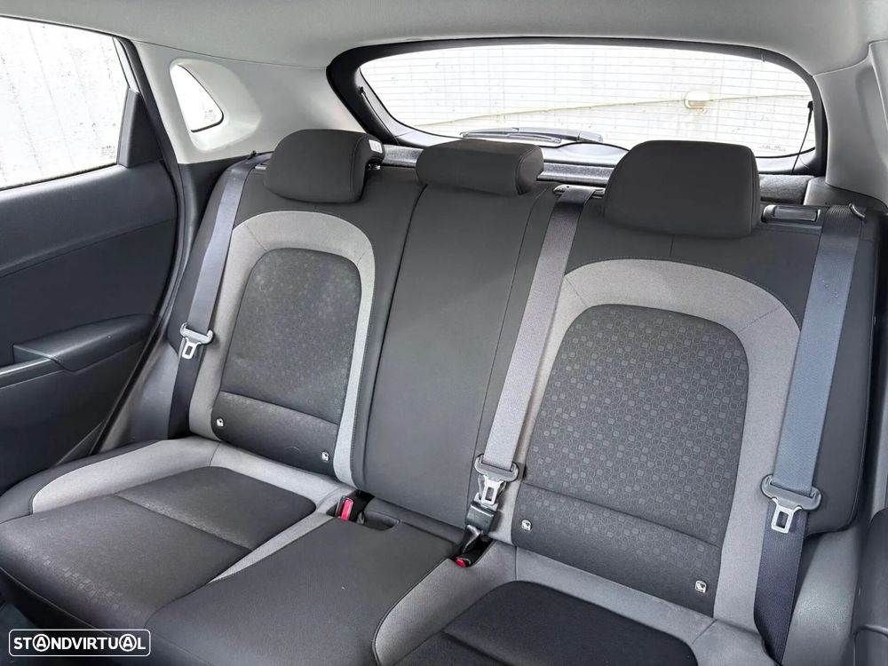 Hyundai Kauai 1.0 T-GDi Premium Tec.Preto - 52