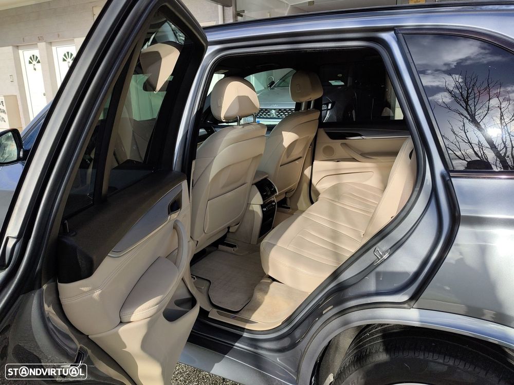 BMW X5 25 d sDrive Pack M - 9