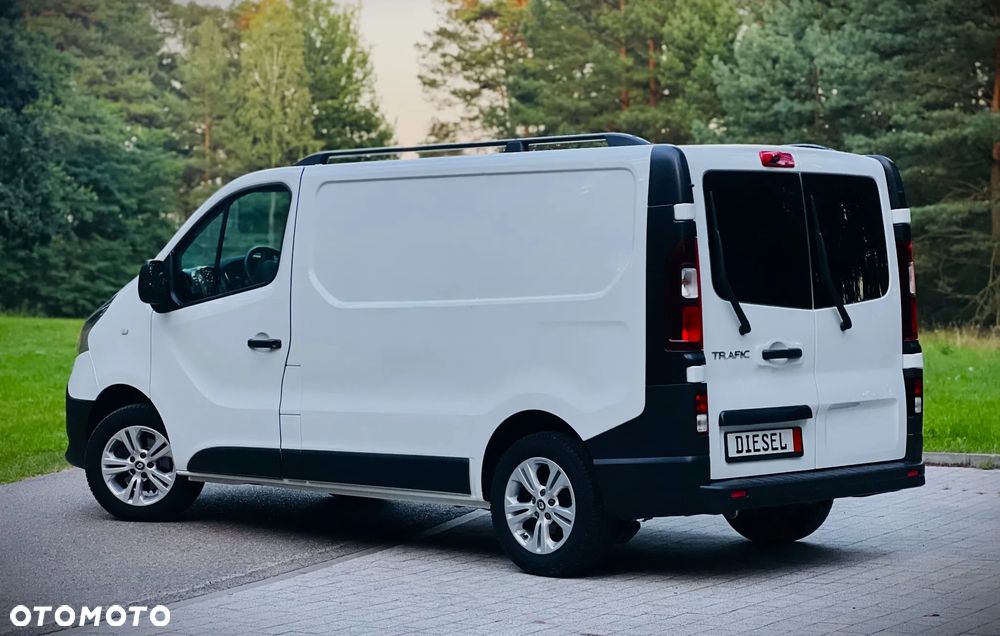 Renault Trafic - 18