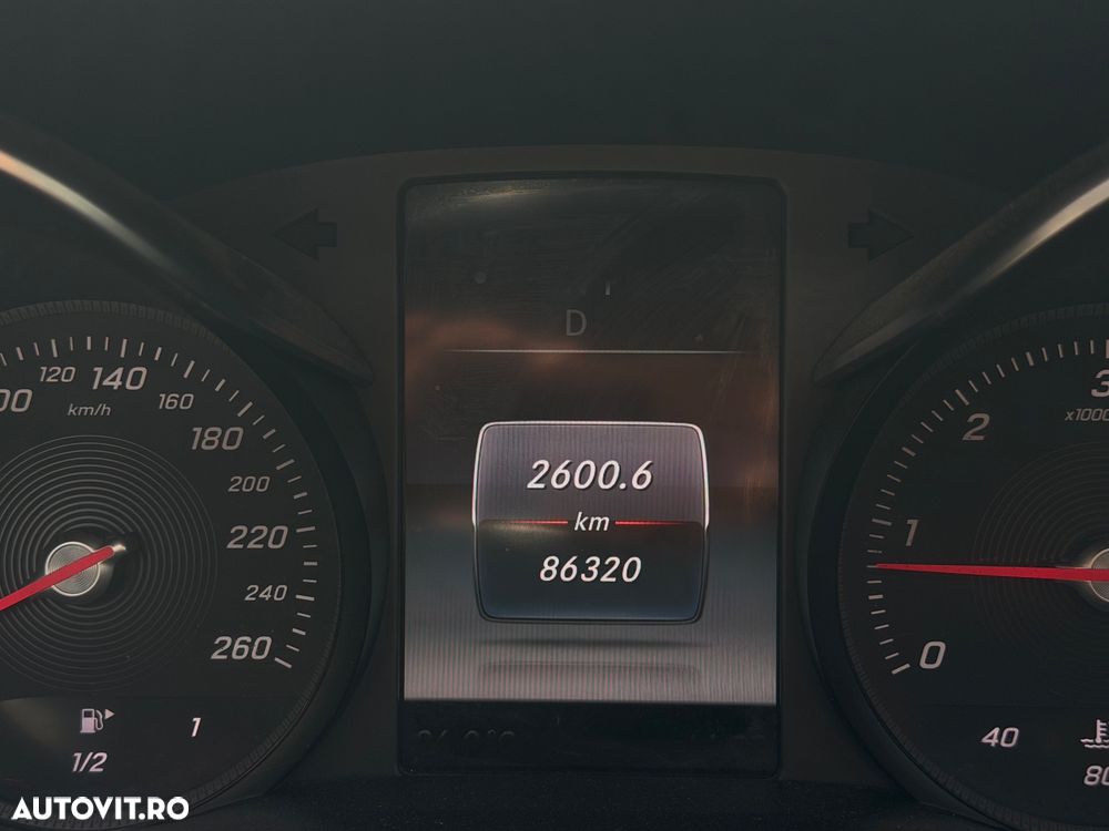 Mercedes-Benz C 220 d 9G-TRONIC AMG Line Plus - 11