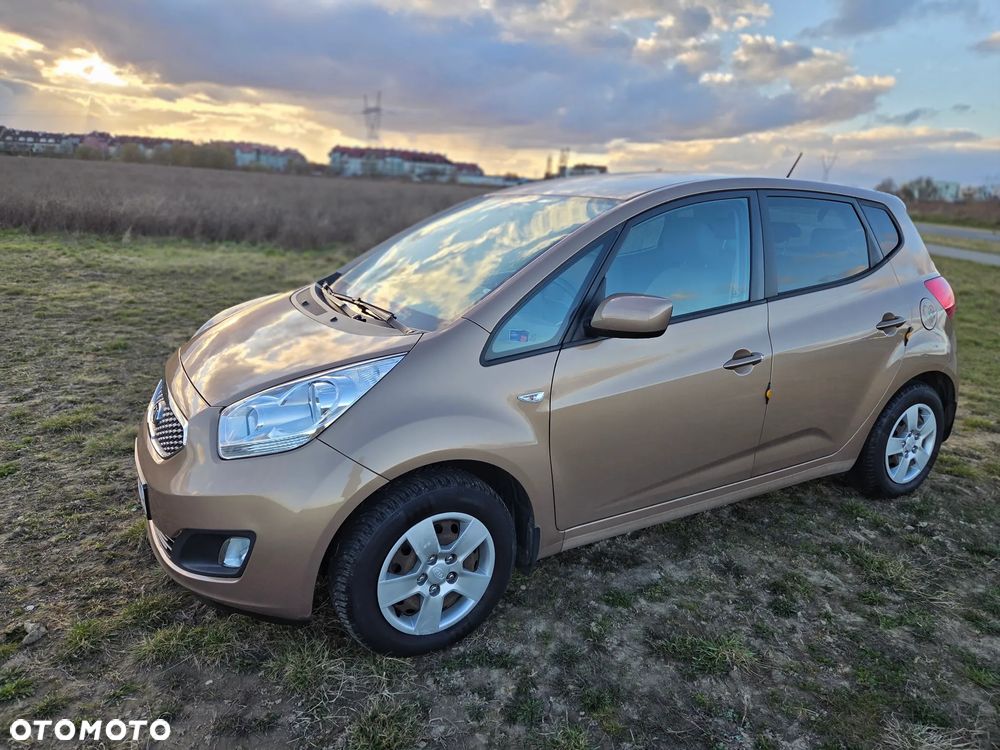 Kia Venga - 6