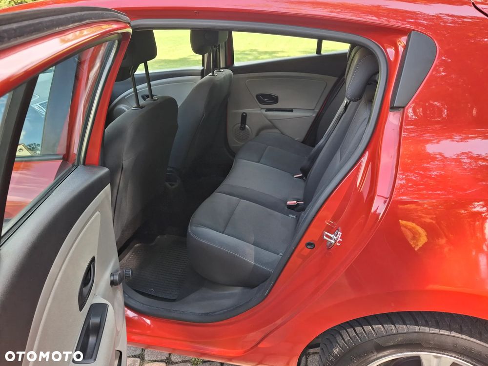 Renault Megane 1.6 16V 100 Authentique - 14