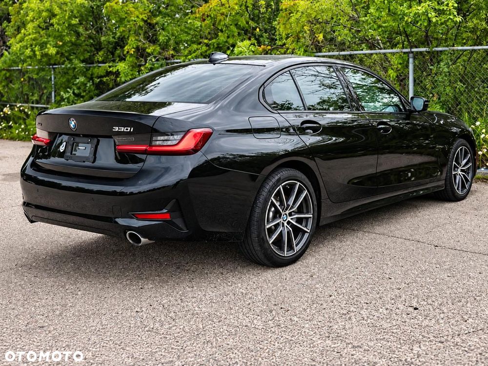 BMW Seria 3 330i xDrive M Sport - 8