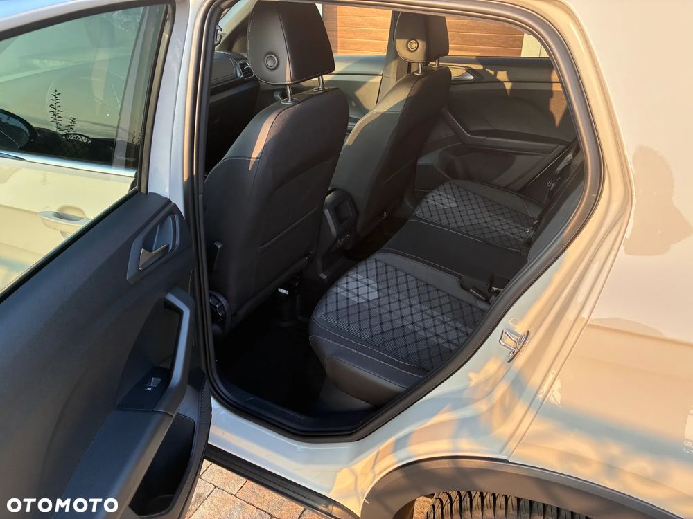 Volkswagen T-Cross 1.0 TSI R-Line Plus DSG - 12