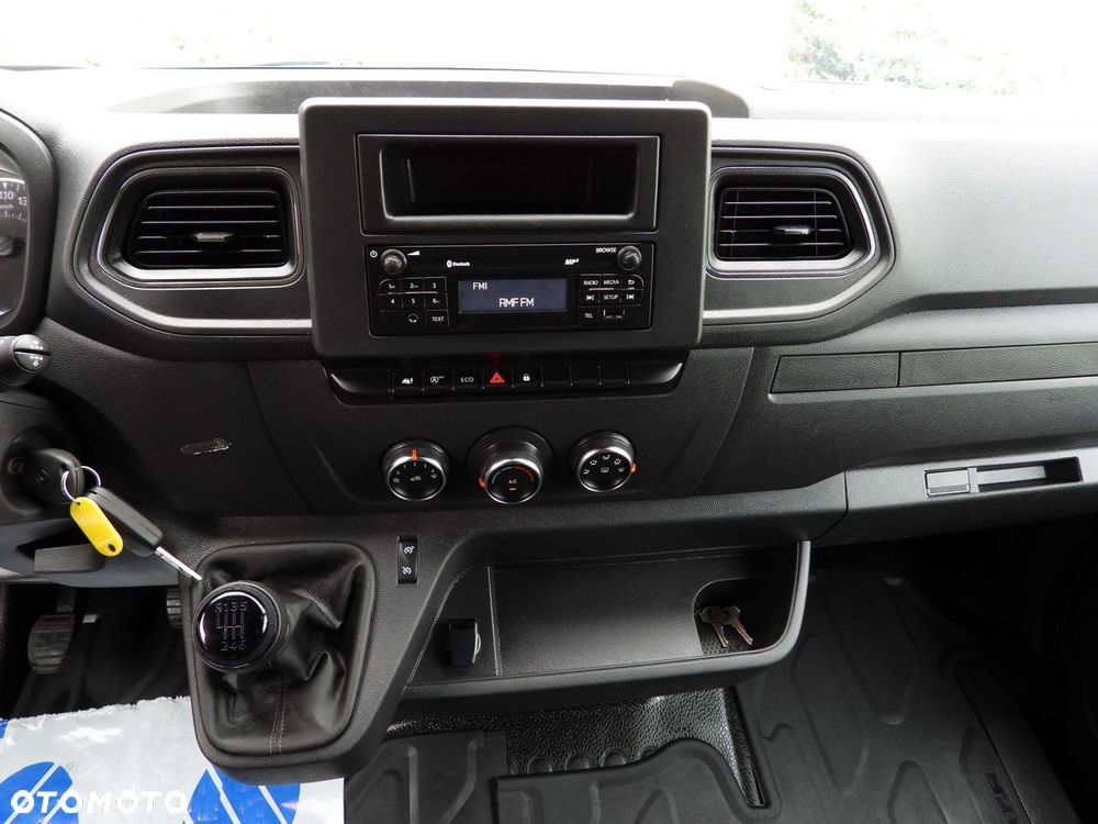 Renault MASTER  PLANDEKA 10 PALET WEBASTO TEMPOMAT LEDY PNEUMATYKA KLIMATYZACJA  165KM - 33