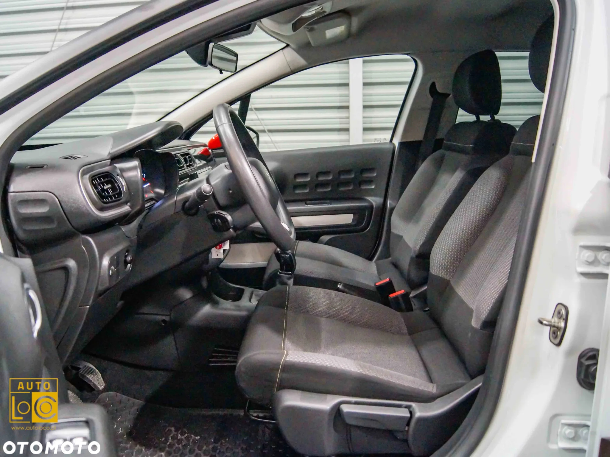 Citroën C3 1.2 PureTech Shine - 12