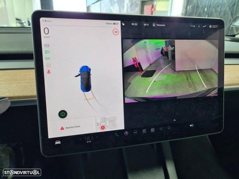 Tesla Model 3 - 4