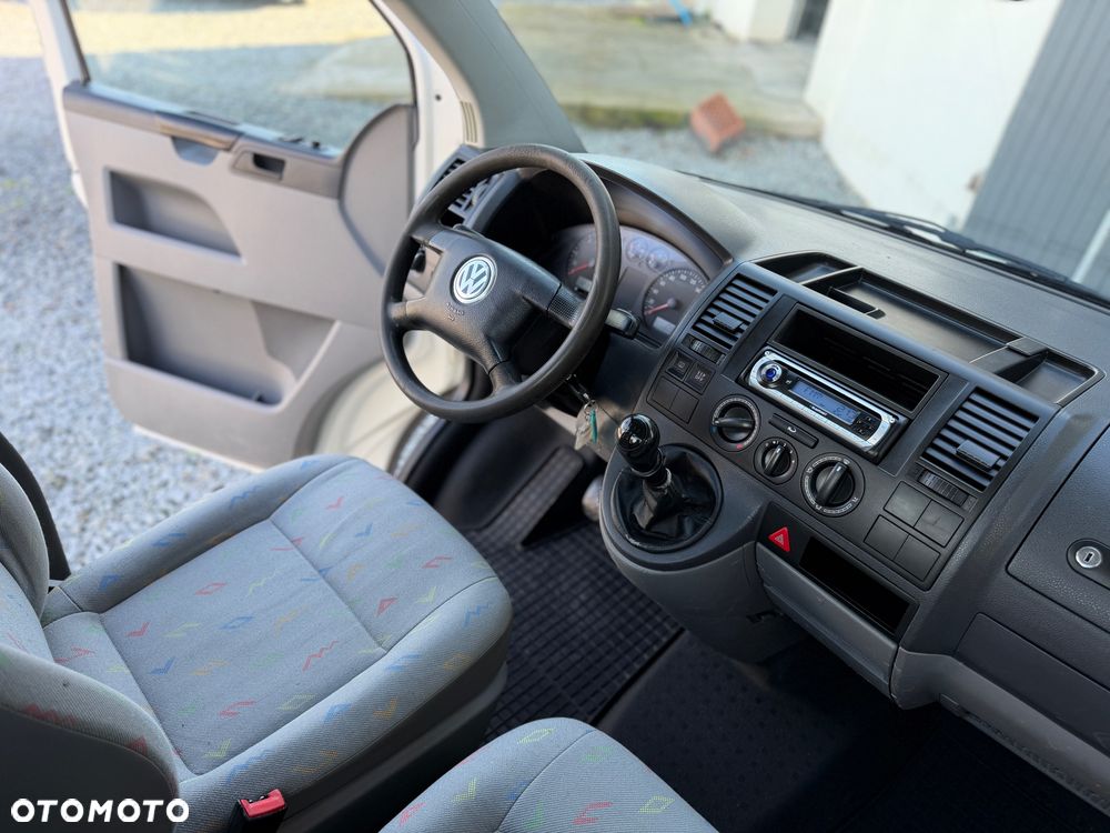 Volkswagen Transporter - 12