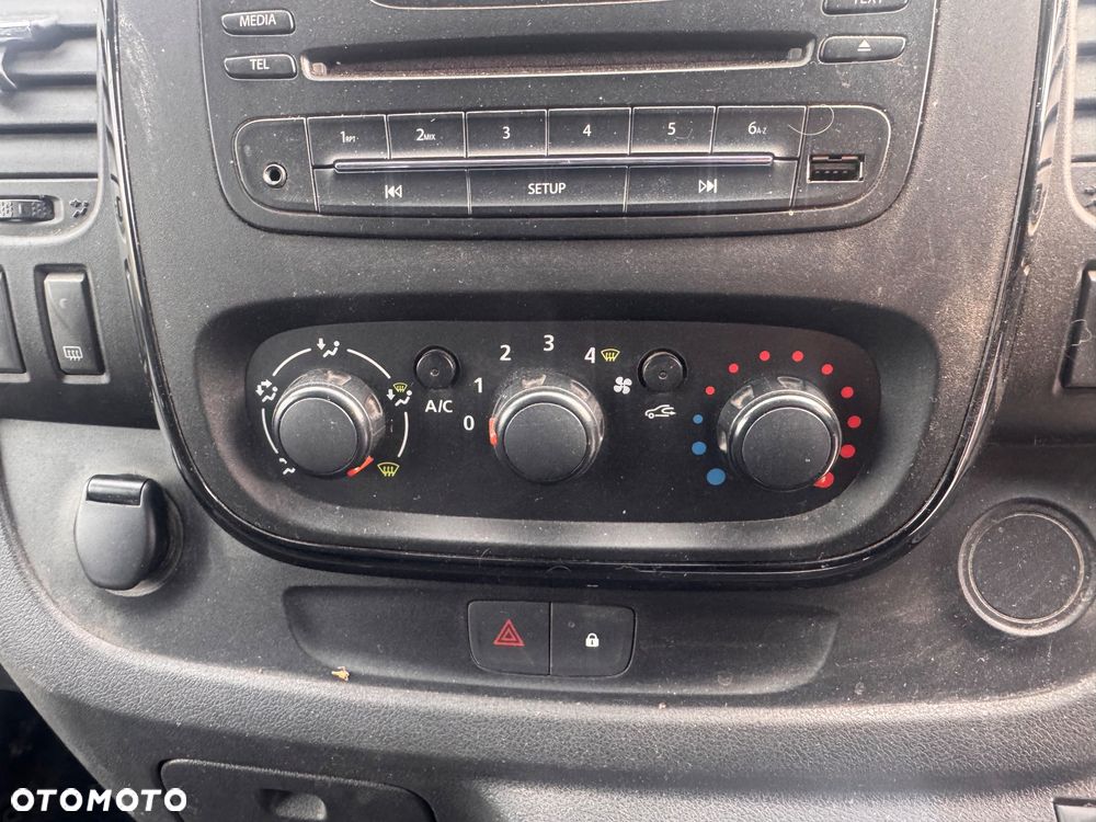 Opel Vivaro Trafic 1.6 BiTurbo Klima - 35