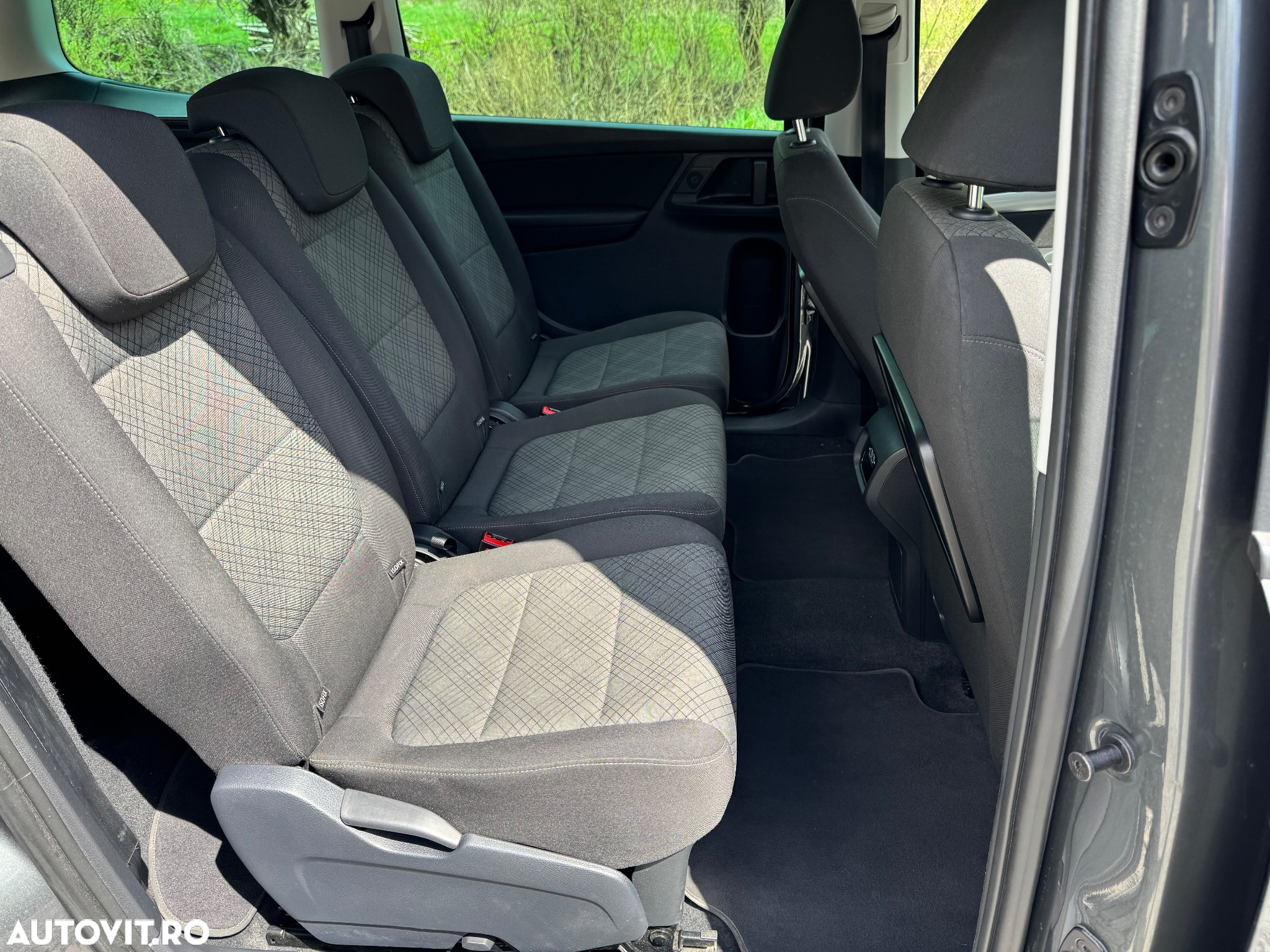 Volkswagen Sharan 2.0 TDI (BlueMotion Technology) Comfortline - 12