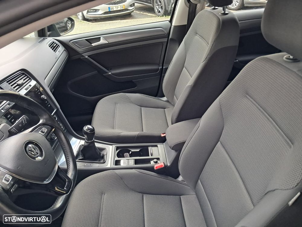 VW Golf Variant 1.6 TDi Confortline - 10