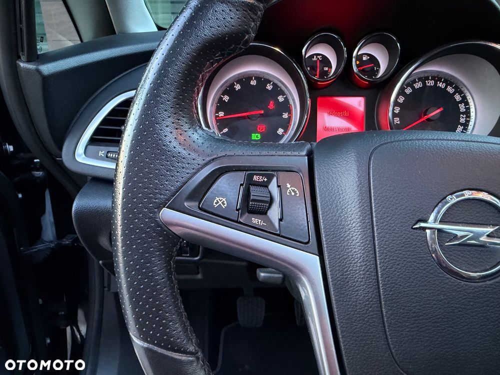 Opel Astra 1.4 T Sport - 38