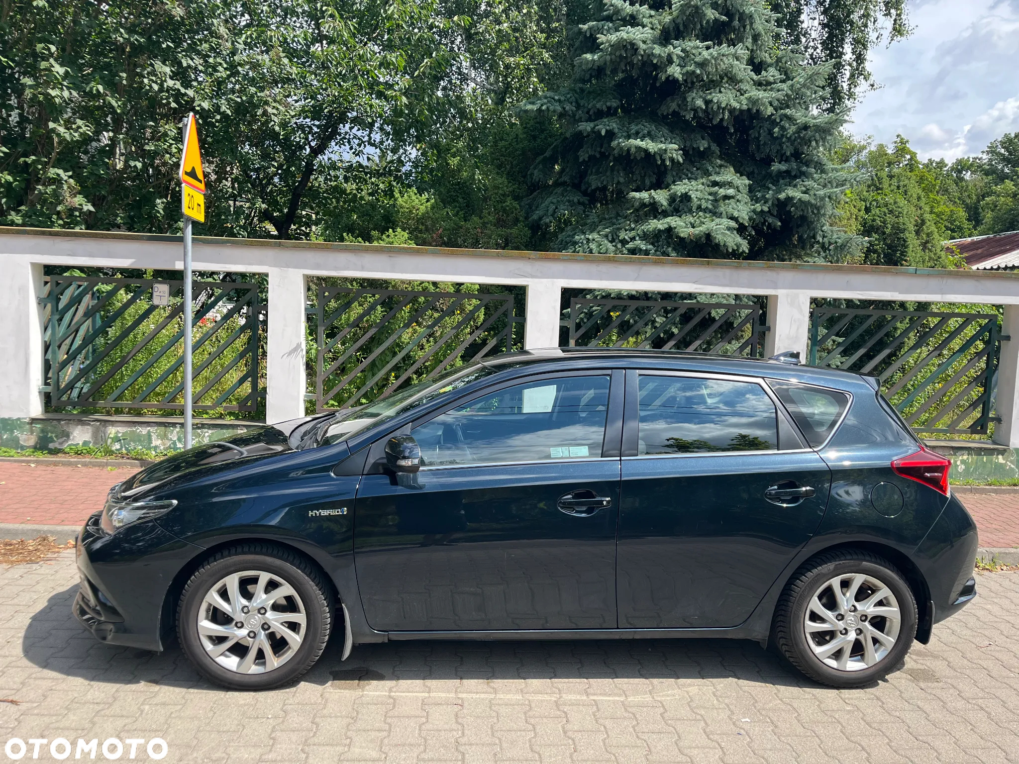 Toyota Auris Hybrid 135 Prestige - 12