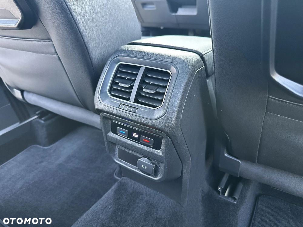 Volkswagen Tiguan - 31