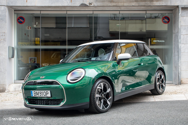 MINI 3 Portas Cooper E Favoured M