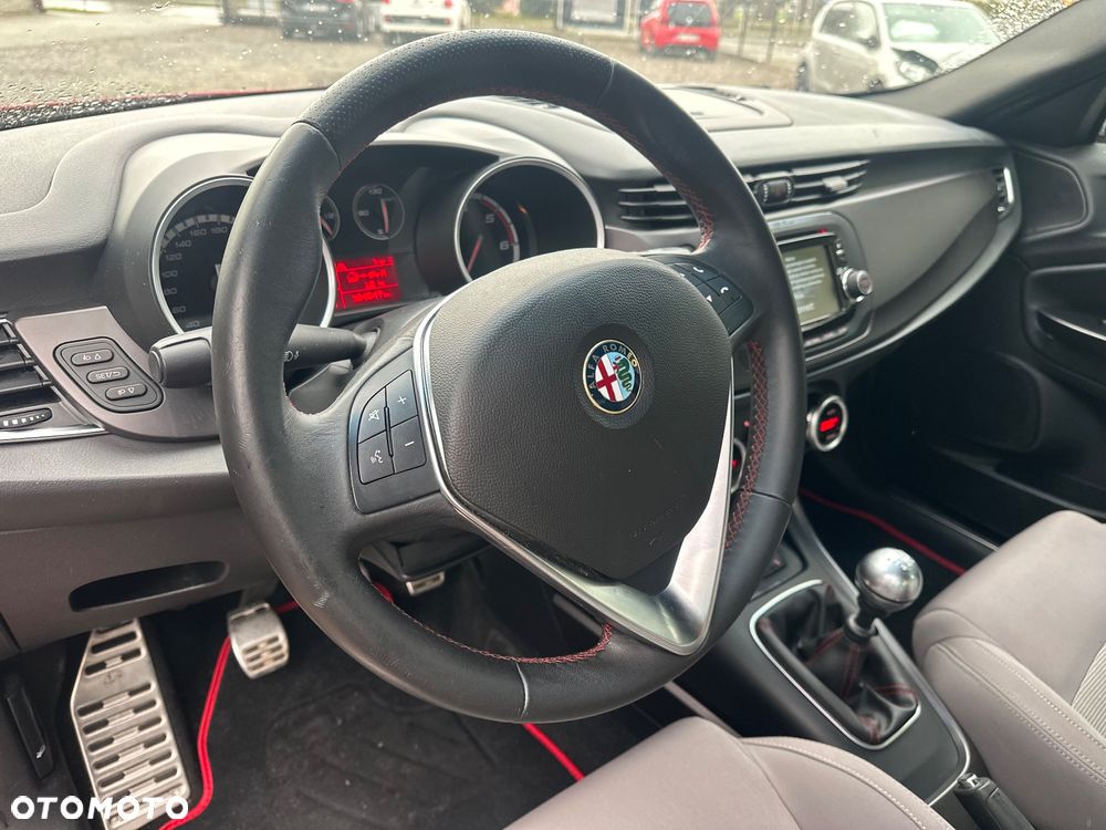 Alfa Romeo Giulietta 1.6 JTDM 16V - 31