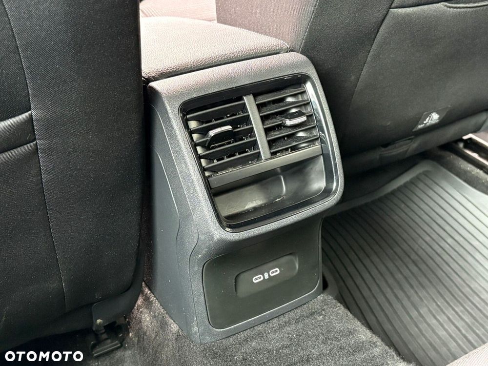 Skoda Octavia 1.5 TSI mHEV Selection DSG - 17