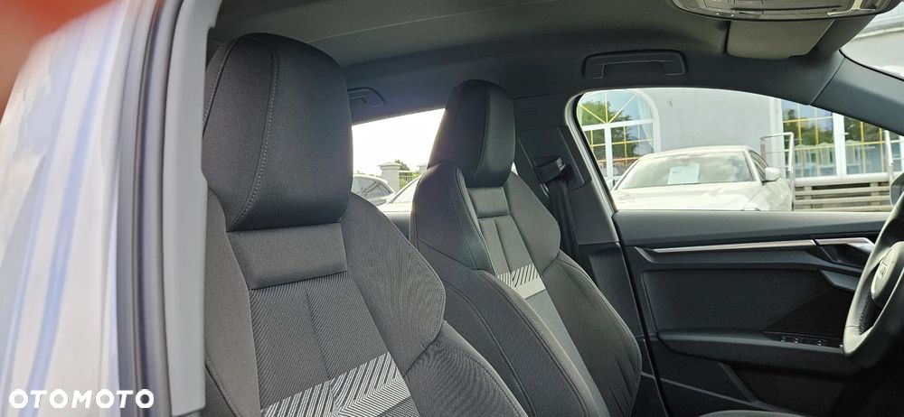 Audi A3 Sportback 35 TFSI S tronic - 16