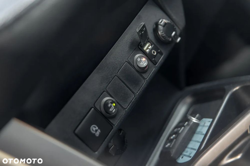 Toyota RAV4 2.0 D-4D 4x2 Start-Stop Executive - 13