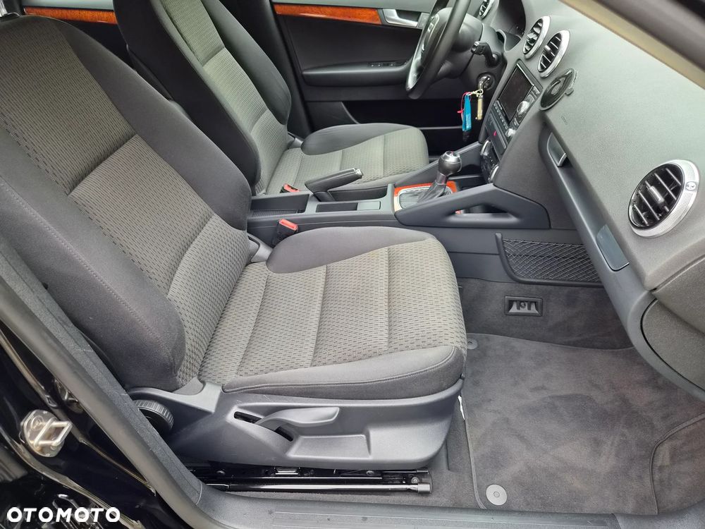 Audi A3 Sportback 1.6 TDI S tronic Attraction - 13