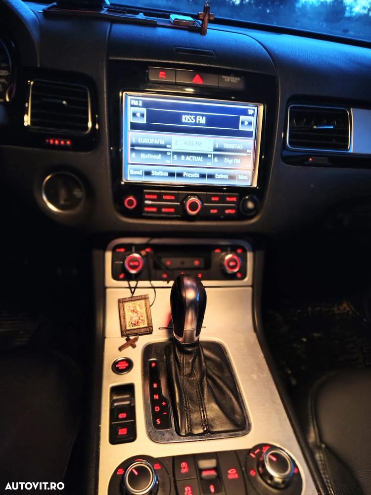 Volkswagen Touareg 3.0 V6 TDI BMT - 10