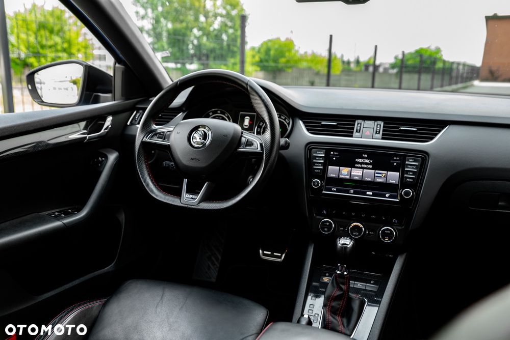 Skoda Octavia 2.0 TSI (Green tec) DSG RS - 26