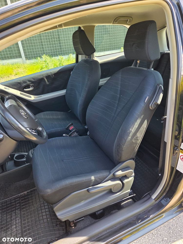 Toyota Yaris 1.3 Sol - 15