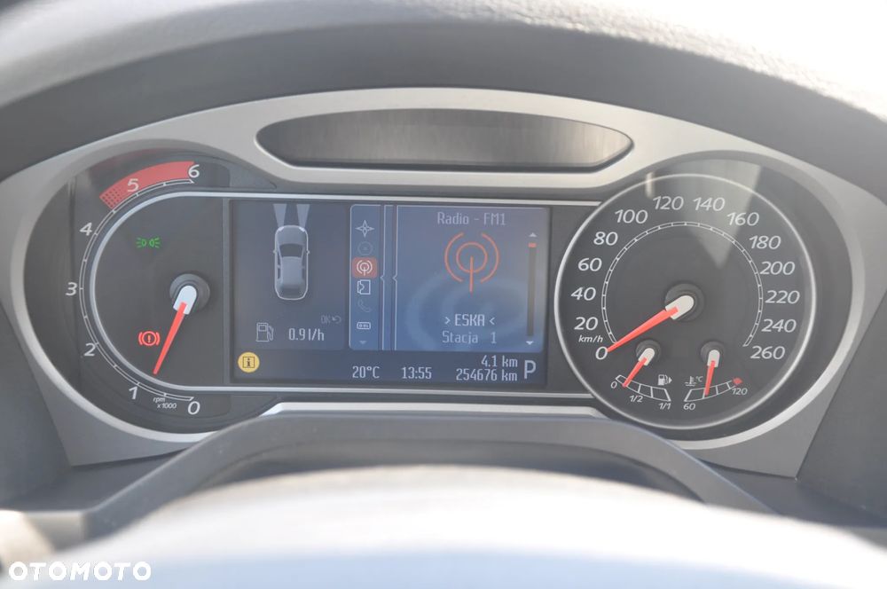 Ford Galaxy 2.0 TDCi Platinium X (Titanium) MPS6 - 36
