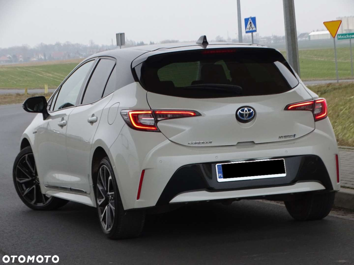 Toyota Corolla - 4