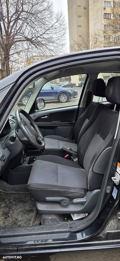 Suzuki SX4 - 4