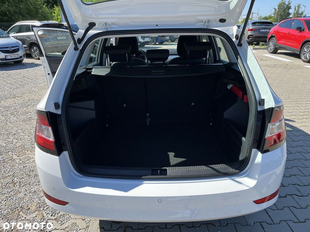 Skoda Fabia - 18