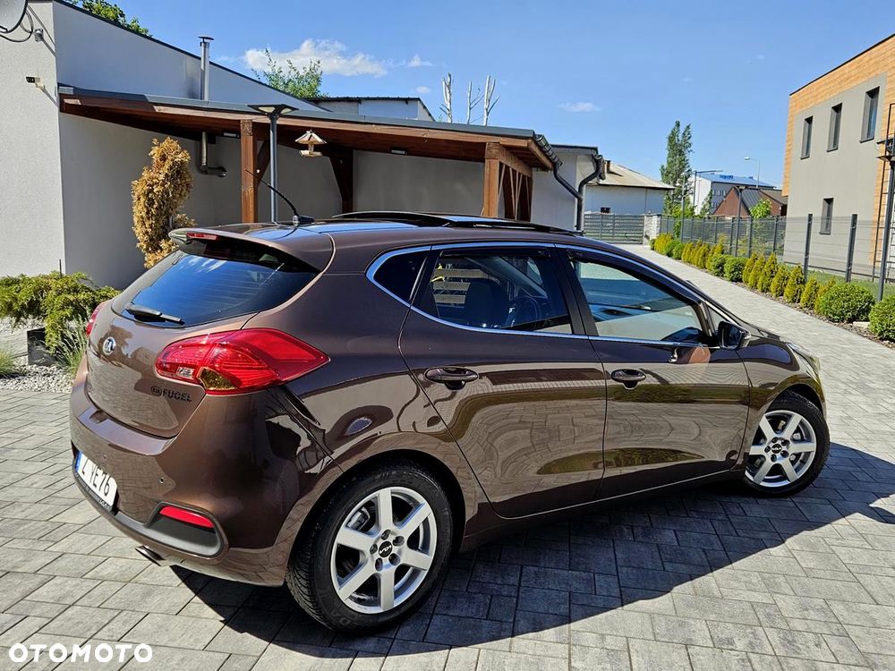 Kia Ceed 1.6 GDI DCT Platinum Edition - 10