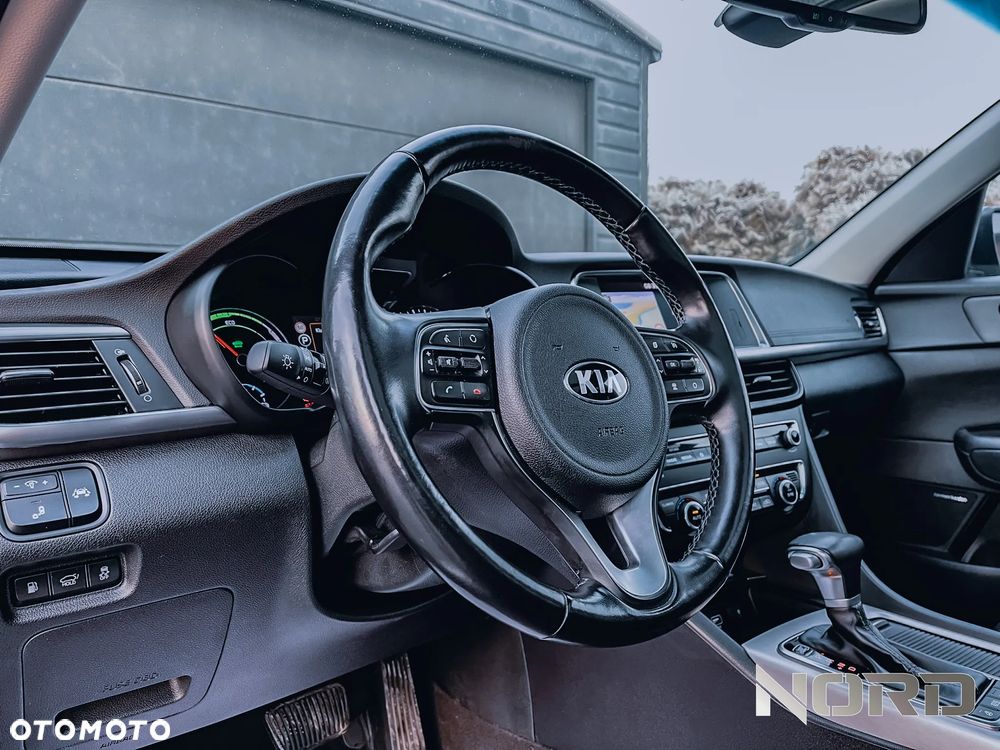 Kia Optima Plug-in Hybrid - 11