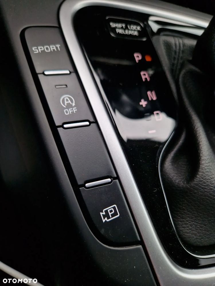 Kia XCeed 1.5 T-GDI M DCT - 16