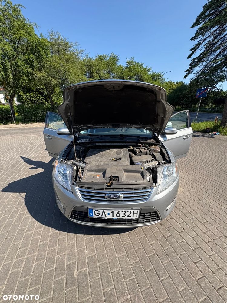 Ford Mondeo 2.0 TDCi Ghia - 19