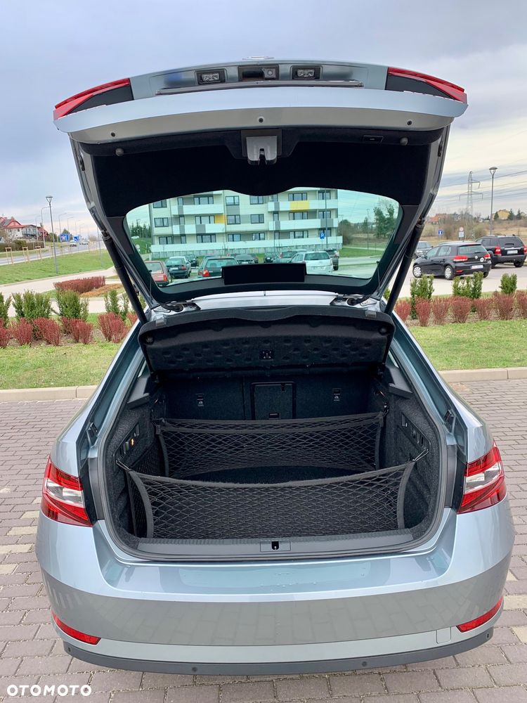 Skoda Superb 2.0 TDI L&K DSG - 14