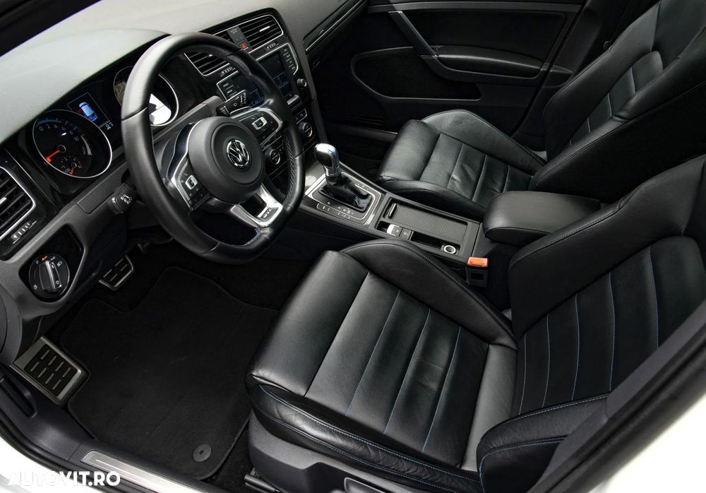 Volkswagen Golf - 13