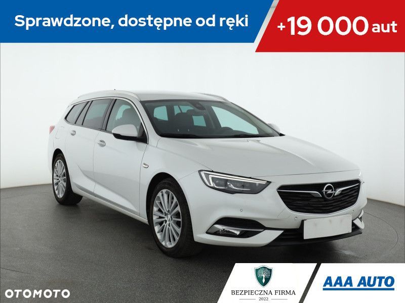 Opel Insignia - 1