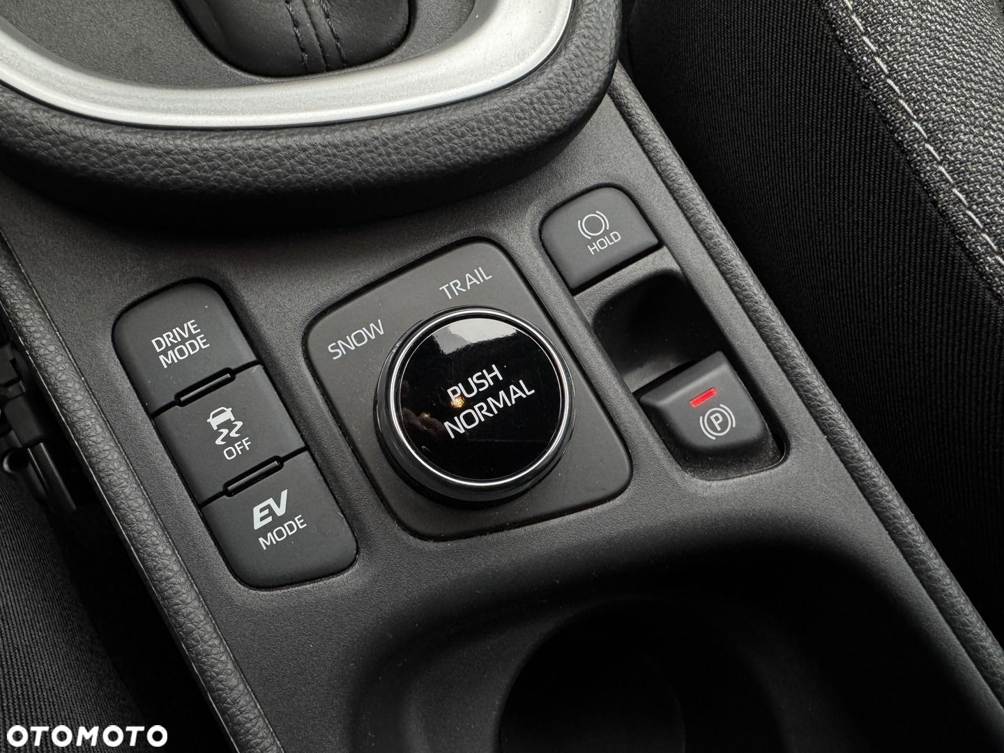 Toyota Yaris Cross - 17