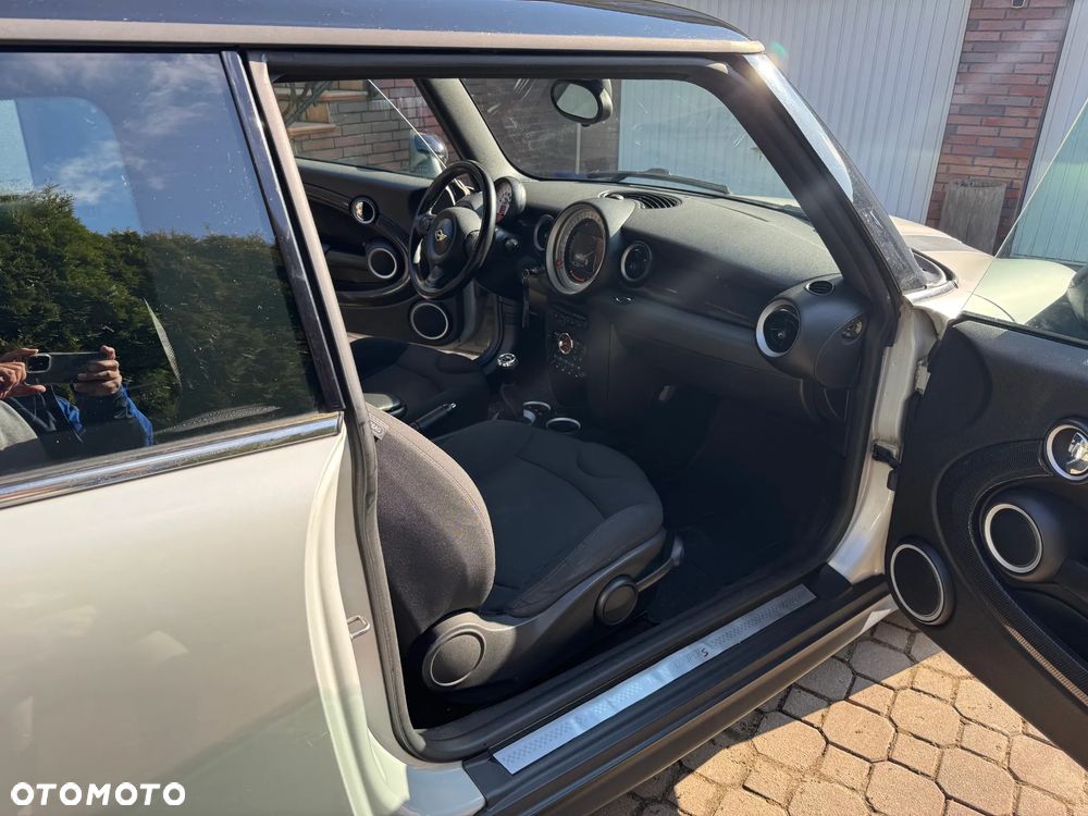 MINI Cooper S Standard - 16