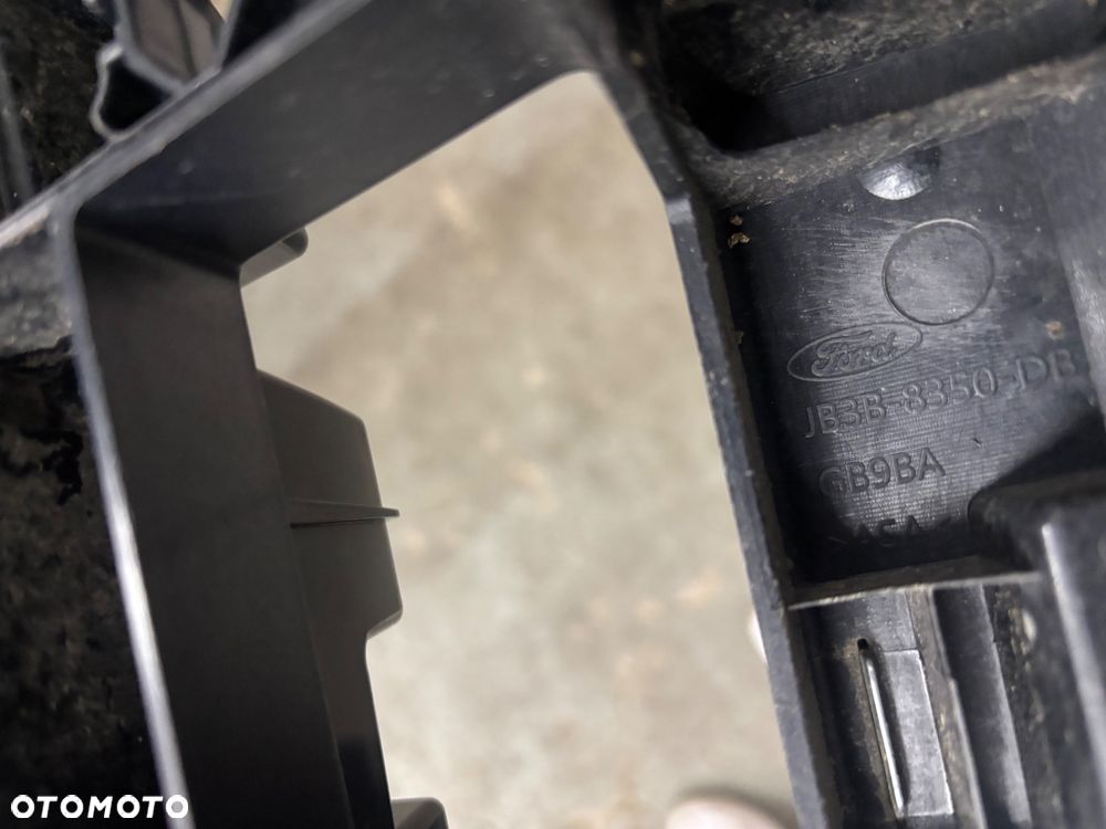 FORD RANGER GRILL ATRAPA - 7